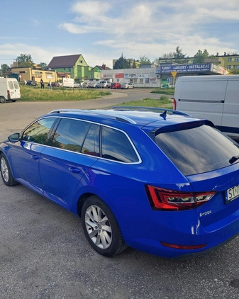 Skoda Superb cena 61500 przebieg: 216000, rok produkcji 2018 z Górzno małe 106
